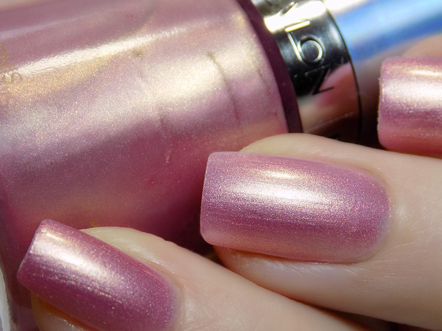 Revlon Blushing Holochromes Swatches and Review Closeups Tea & Nail